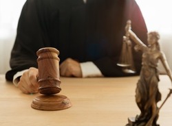 Енотаевский районный суд рассмотрел уголовное дело в отношении местной жительницы
