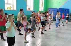 Для юных енотаевцев прошел открытый урок в театральной студии «Родничок»
