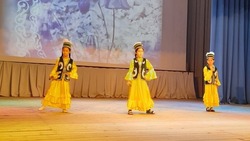 Жители Енотаевки и Володаровки вместе встретили Наурыз