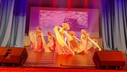 Астраханские артисты подарили енотаевцам яркую музыкальную программу