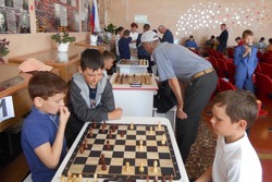 В Черноярском районе впервые прошли соревнования по шахматам