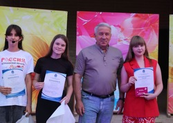 Енотаевцы весело отметили День молодежи