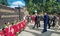 В Енотаевке прошли торжественные мероприятия в честь юбилея Великой Победы