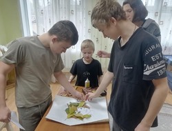 Юные енотаевцы стали участниками квест-игры «По следам осени»