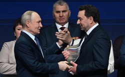 Президент наградил победителя главной муниципальной премии страны