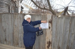 Серебряные волонтёры из Енотаевки приняли участие в экологической акции