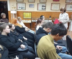 Студенты Енотаевского филиала АГАСУ погрузились в мир произведений Льва Толстого
