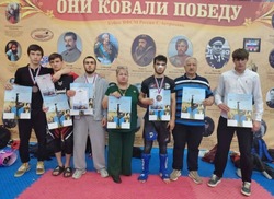 Енотаевские борцы стали победителями Кубка России по микс файту
