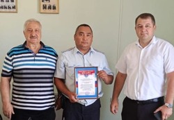 Енотаевскому участковому вынесена благодарность Совета депутатов округа