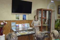 В Енотаевском музее открылась новая выставка «Енотаевка литературная»