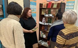 В библиотеках Енотаевского округа презентуют выставки о Великой Отечественной войне