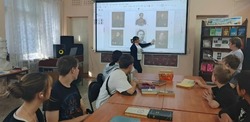 Юные енотаевцы отправились в путешествие по страницам любимых книг