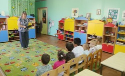 Енотаевские библиотекари проводят для юных читателей добротерапию 