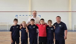 Енотаевским футболистам подарили новую спортивную форму