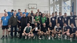 Енотаевцы завоевали серебро в межрайонном волейбольном турнире