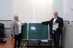 Депутат Валерий Ашихмин провёл приём граждан в Енотаевском районе 