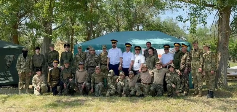 В Енотаевском округе прошли военно-полевые сборы казачьей молодёжи