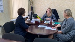  В енотаевской больнице прошел час консультации